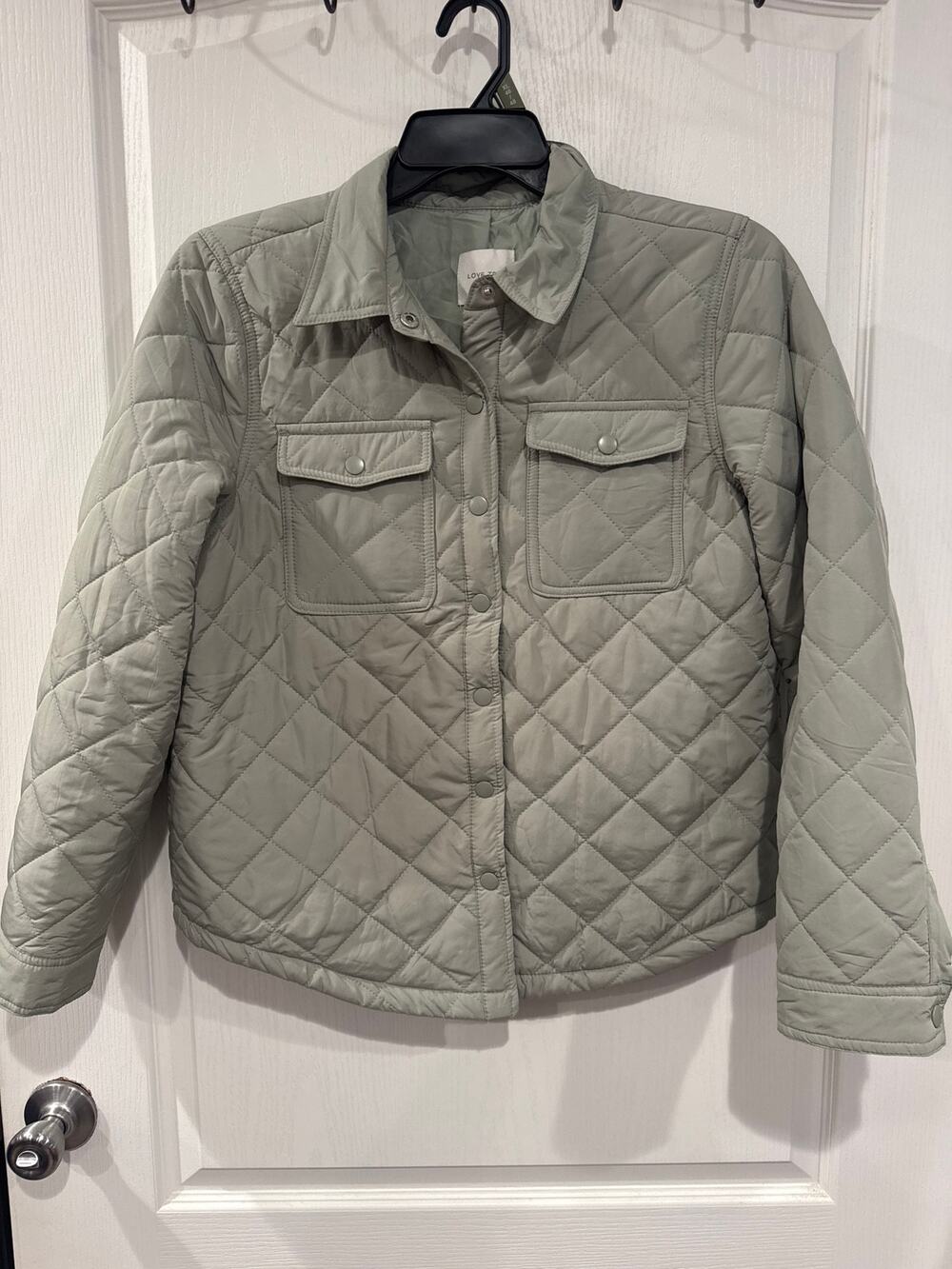 Love Tree Women’s Large Sage Green Quilted Shacket Snap Front Jacket